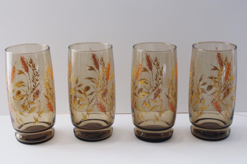 https://www.laurelleaffarm.com/item-photos/70s-vintage-smoke-brown-glass-wheat-pattern-drinking-glasses-Triguba-Anchor-Hocking-Laurel-Leaf-Farm-item-no-fr102815-1.jpg
