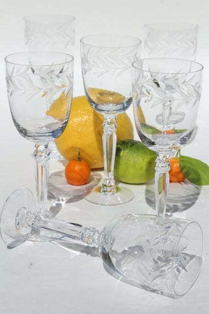 https://www.laurelleaffarm.com/item-photos/Holly-etch-Fostoria-set-of-6-vintage-claret-wine-glasses-small-goblets-Laurel-Leaf-Farm-item-no-m6197-1.jpg