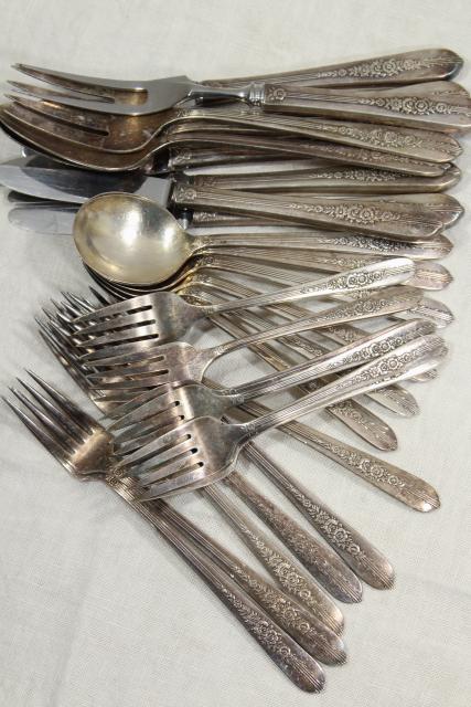 Details about   Lot Of 4 Grille Forks Viande 7 5/8" Royal Rose Silverplate Nobility Plate Oneida 