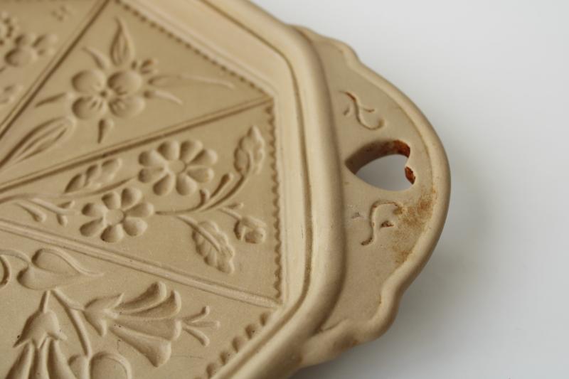 Stoneware Shortbread Pan in 2023  Thistle design, Stoneware, American  ceramics