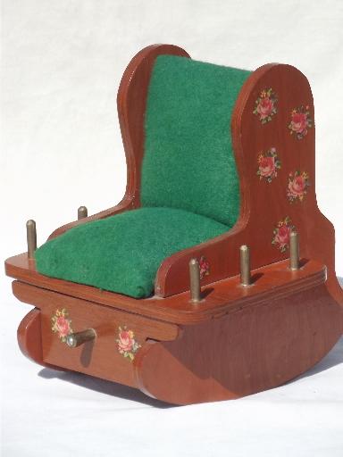 Magnetic Spool Pin Holder #54113 — Rocking Chair Quilts