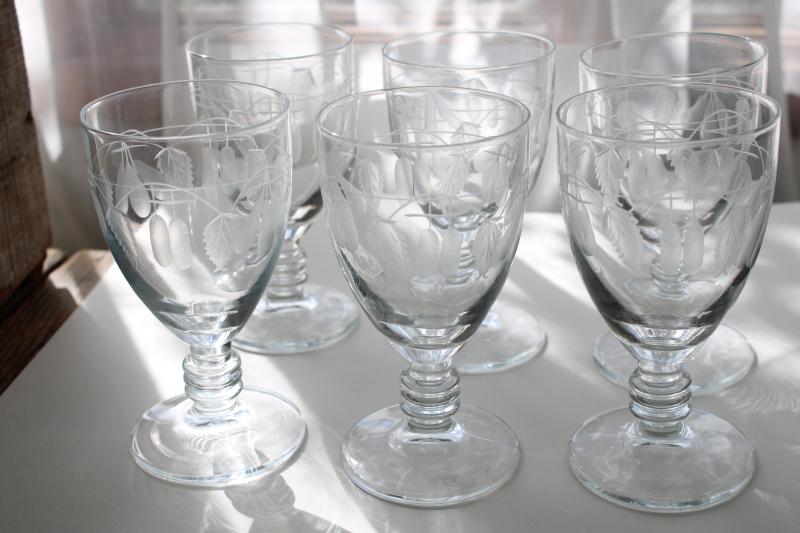 https://www.laurelleaffarm.com/item-photos/vintage-water-or-wine-glasses-large-crystal-goblets-wheel-cut-etched-fruit-pattern-Laurel-Leaf-Farm-item-no-fr10501-2.jpg